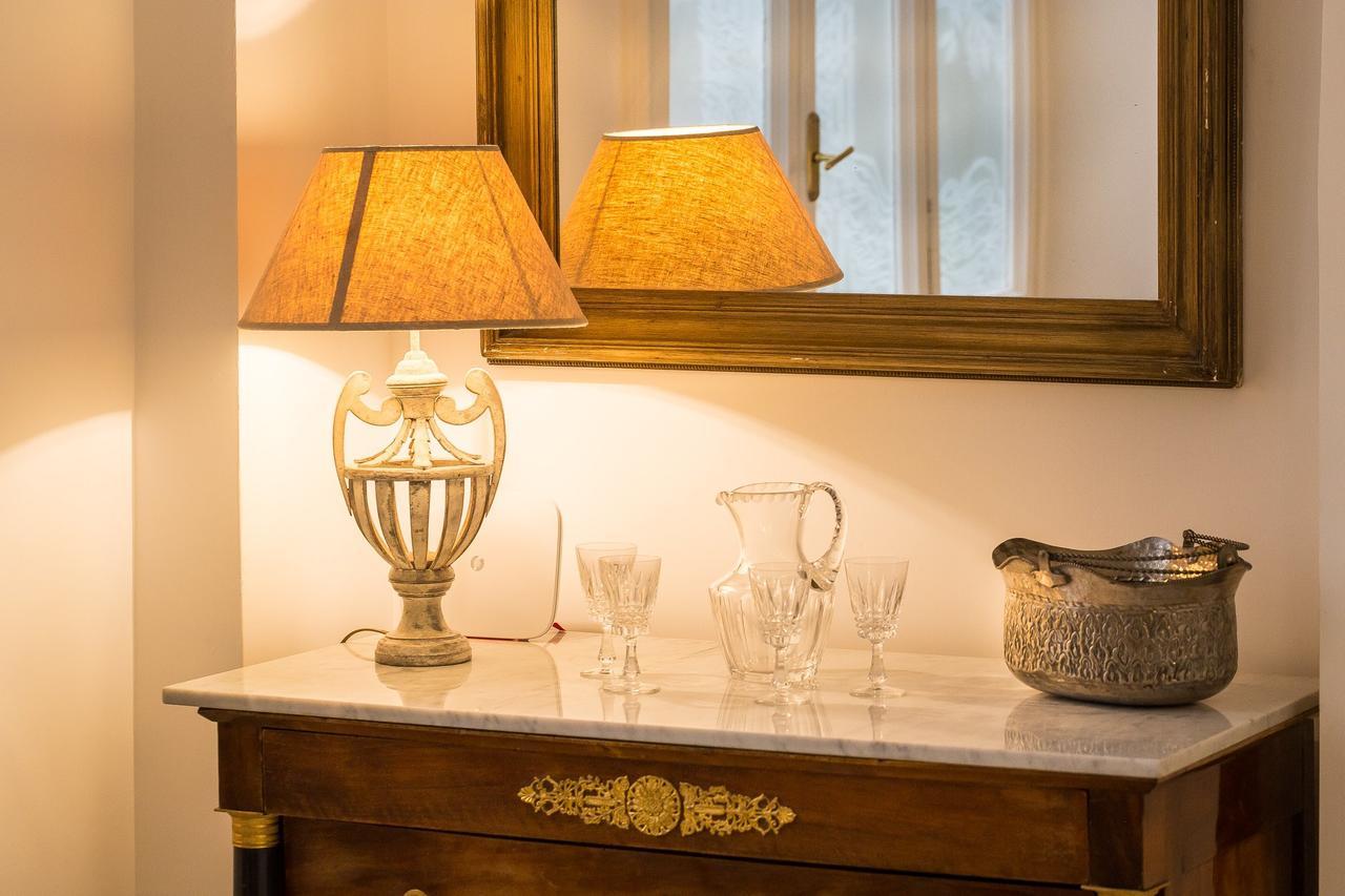 Prestigious Apartment Via Barberini Roma Exterior foto