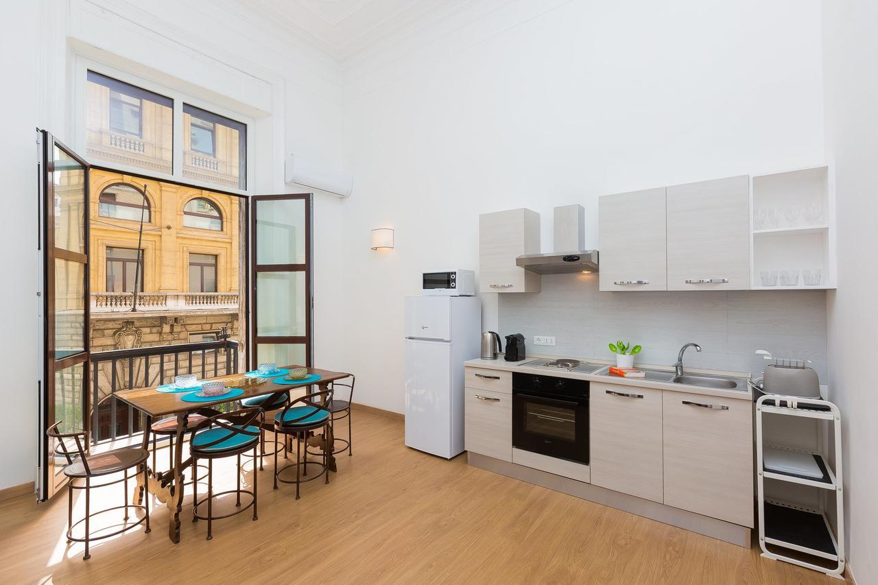 Prestigious Apartment Via Barberini Roma Exterior foto