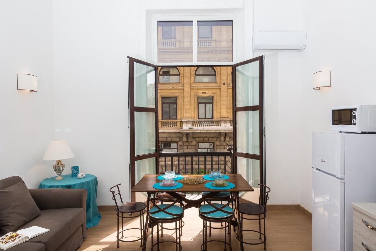 Prestigious Apartment Via Barberini Roma Exterior foto